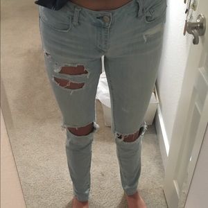 AE light-wash ripped skinny jeans